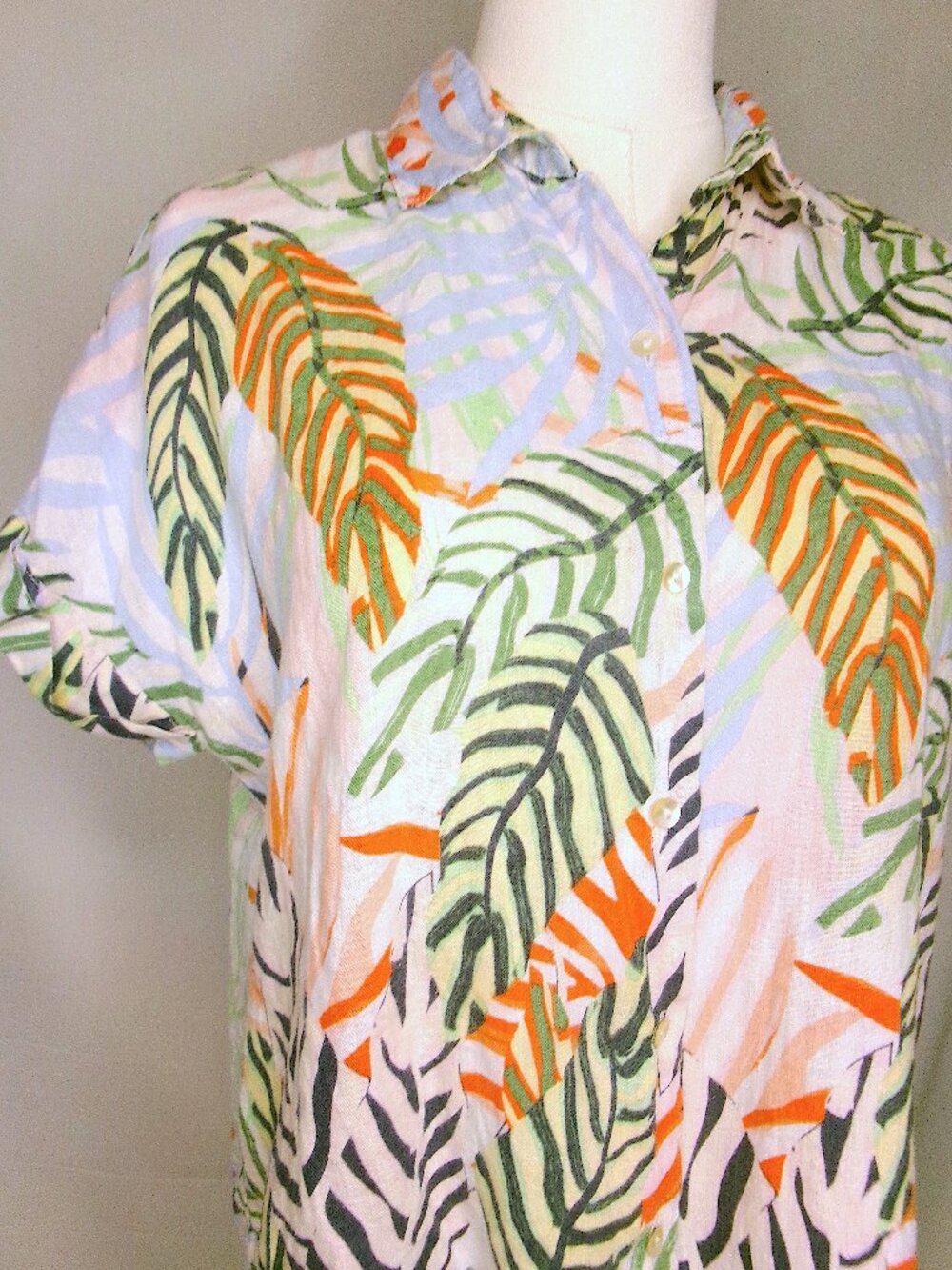 Tahari 100% Linen Tropical Leaf Button Up Blouse Women's Small Resort Coastal